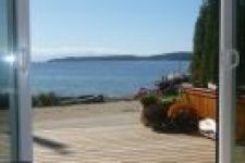 Waters Edge on Welcome Beach