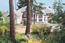 Ocean Breezes Waterfront Bed & Breakfast