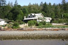 Douglas Bay B&B